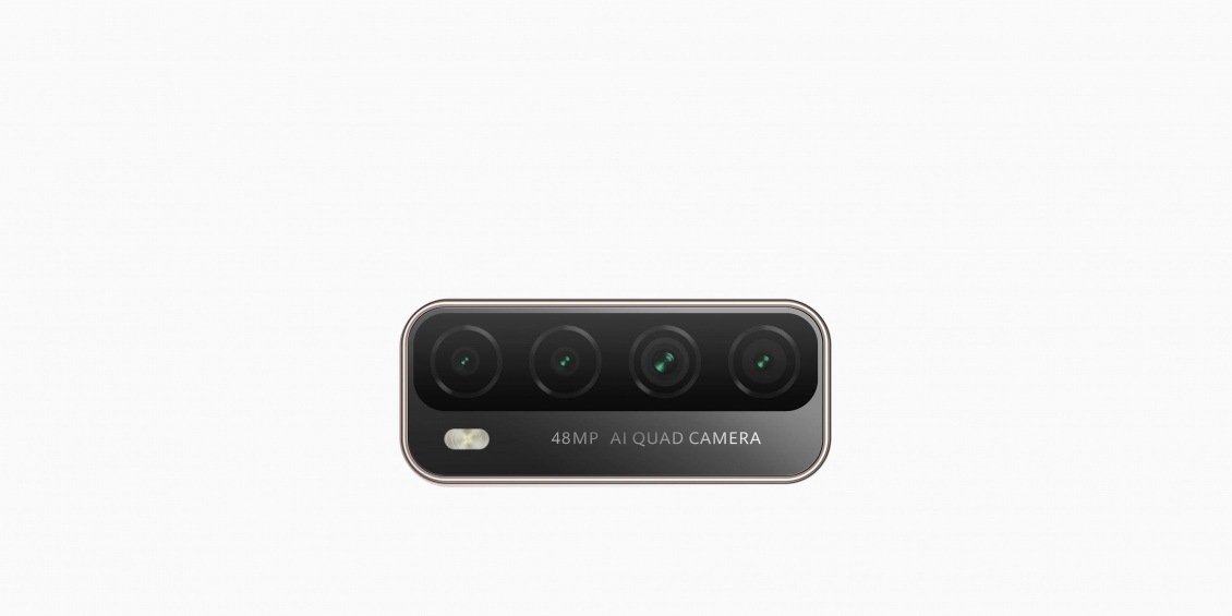 Smartfon-Huawei-Quadrokamera.jpg